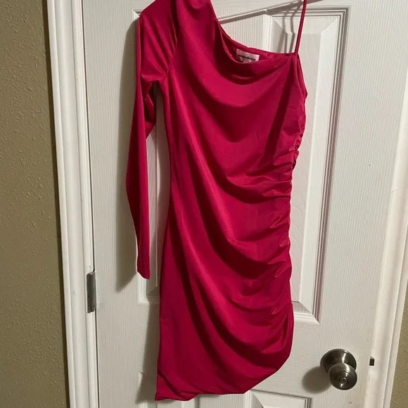 REVOLVE | Dresses | Revolve Super Down Dress Size Xs Hot Pink Very Slimming And Lined | Poshmark REVOLVE | Dresses | Revolve Super Down Dress Size Xs Hot Pink Very Slimming And Lined | Poshmark